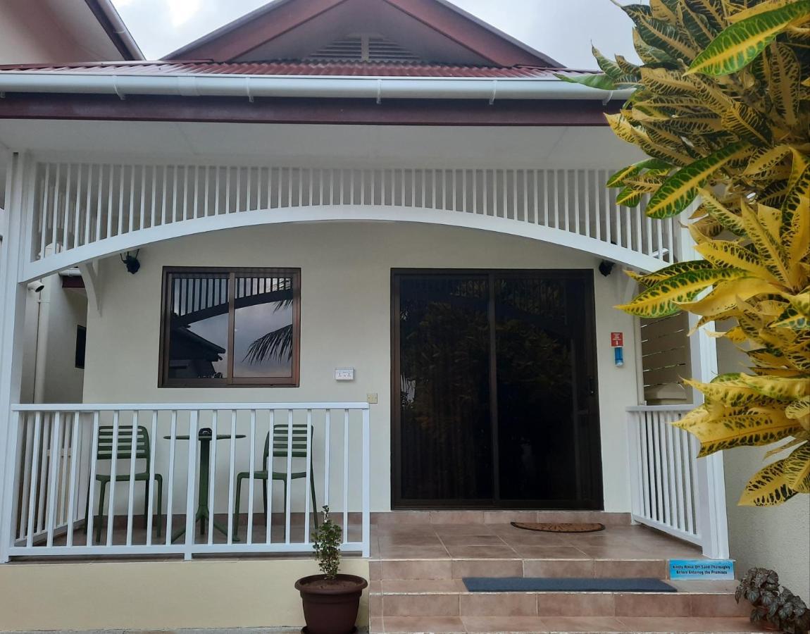 Au Cap Emma'S Guest House And Self-Catering מראה חיצוני תמונה